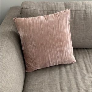 Lush Crinkle Velvet Pillow Cover